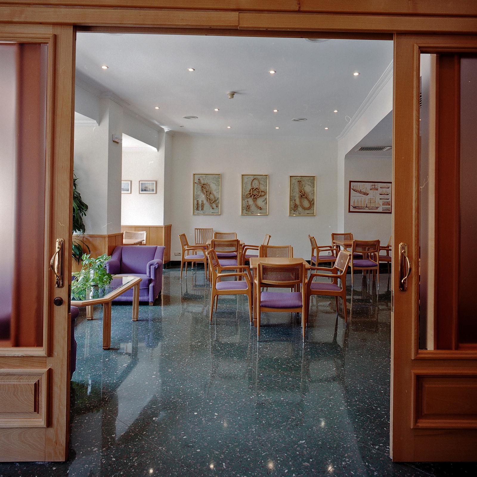 Hotel Tanit Бенидорм Экстерьер фото