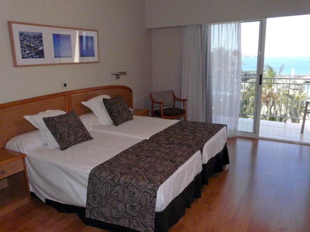 Hotel Tanit Бенидорм Экстерьер фото